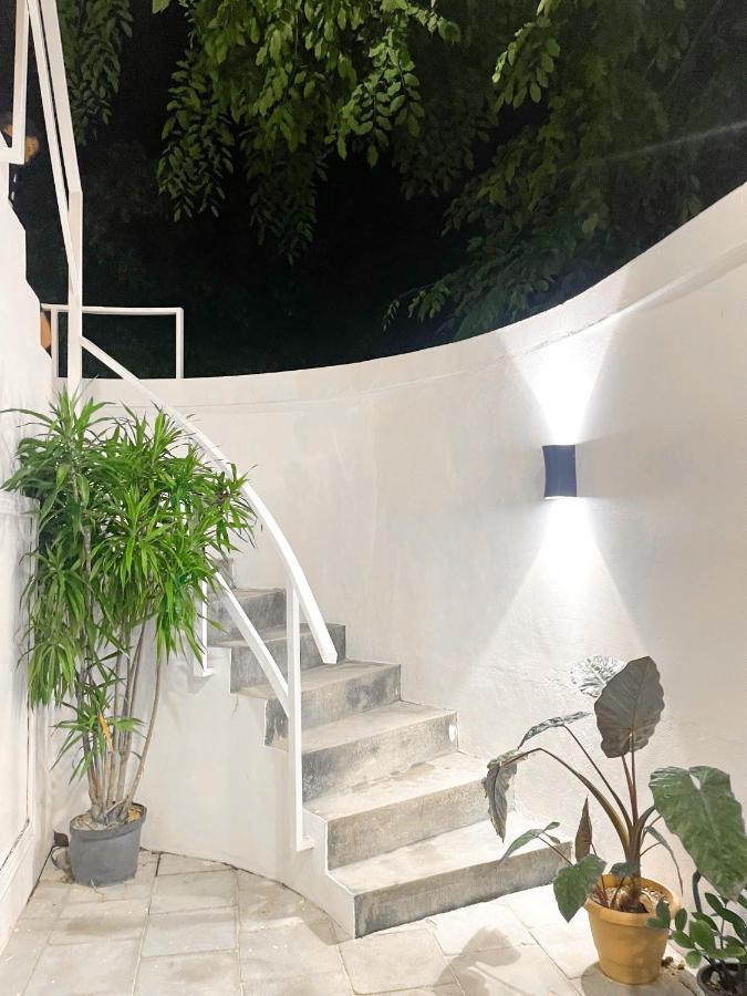 Hotel Moodhu Surf House Himmafushi Exterior foto
